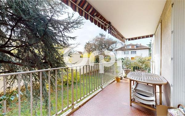 Appartement à vendre    4 pièces • 92 m2 Bron