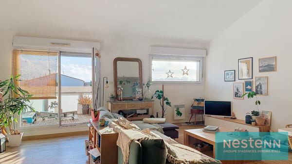 Appartement Duplex, Istres 5 pièce(s), 97m², dernier étage, 4 chambres et un box en sous-sol