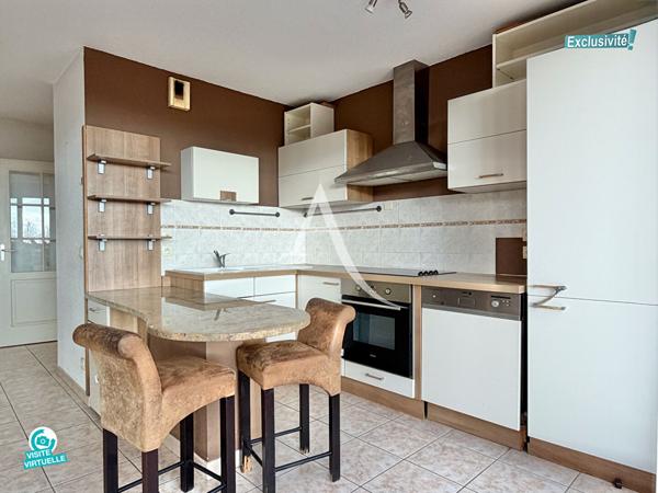 LATTES - QUARTIER PORT ARIANE DANS UNE RÉSIDENCE DE 2002 AVEC ASCENSEUR - T2 CLIMATISÉ - 43,40 m2 - TERRASSE 20 M2 - PARKING + GARAGE FERMÉ. COMMERCES À PROXIMITÉ ET TRAMWAY À 600M.