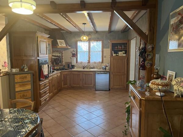 Maison à vendre |  Bourg-Charente |  5 pièces | 110 m²