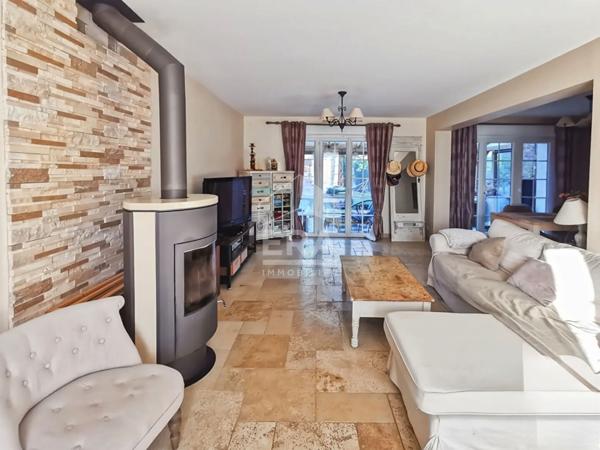 Maison rénovée 126 m²  4 ch Jardin sans vis-à-vis  Bois-l'Évêque (rare)