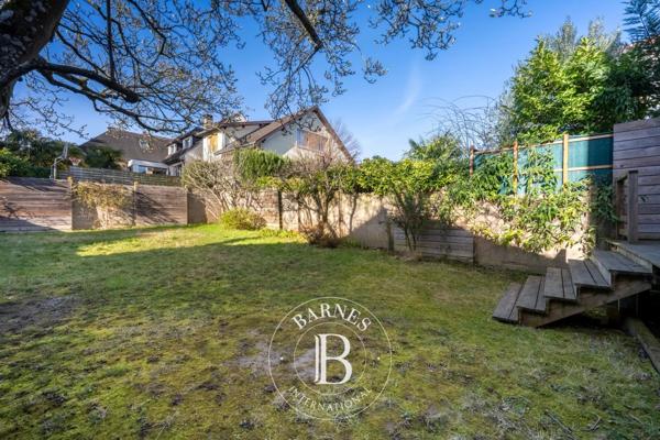 Chaville, Maison 5 Chambres -  184 m² à vendre