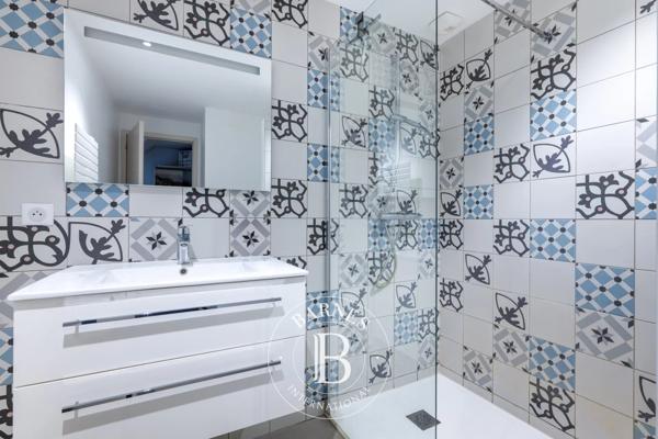 Chaville, Maison 5 Chambres -  184 m² à vendre