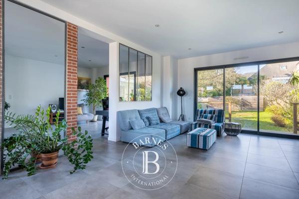 Chaville, Maison 5 Chambres -  184 m² à vendre