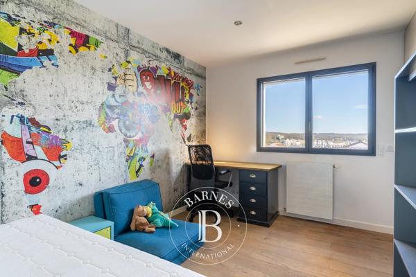 Chaville, Maison 5 Chambres -  184 m² à vendre