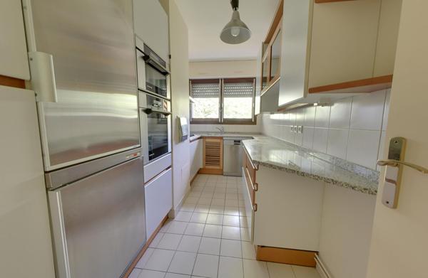 Appartement Nogent Sur Marne 3 pièce(s) 74.78 m2