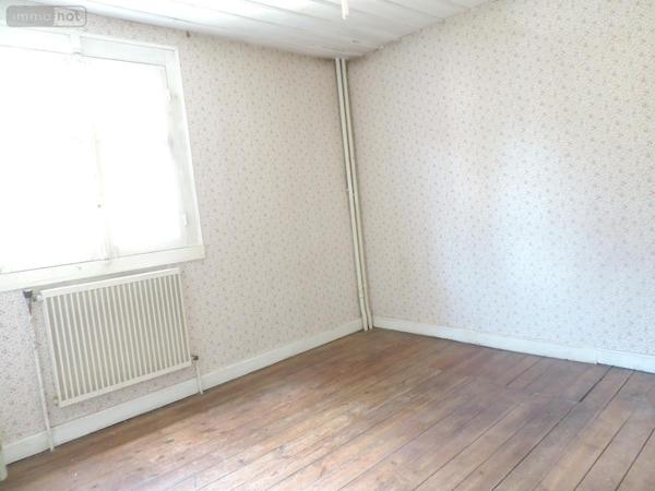 Maison à vendre à Belle-Isle-en-Terre dans les Côtes-d'Armor (22810), ref : 22069-1762