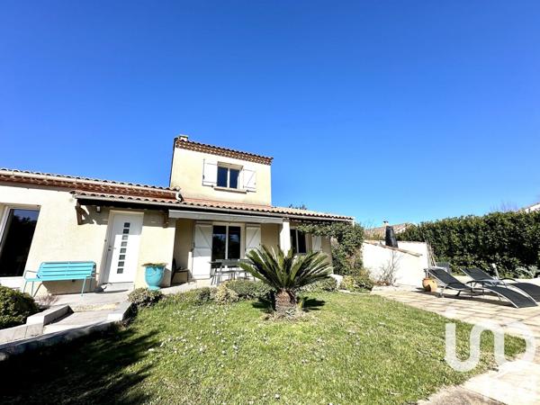 Maison traditionnelle 5 pièces de 118 m² à Bouillargues (30230)