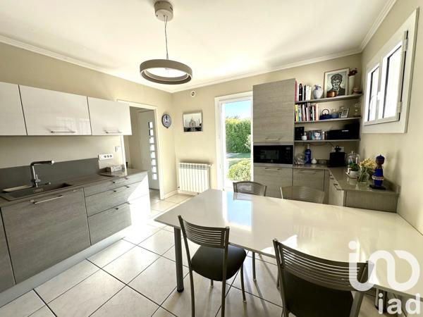 Maison traditionnelle 5 pièces de 118 m² à Bouillargues (30230)