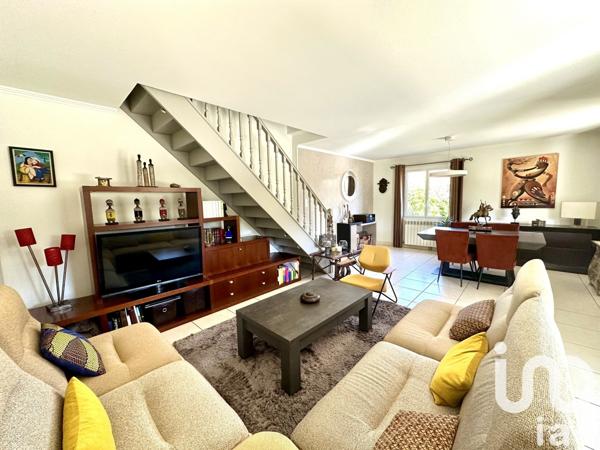 Maison traditionnelle 5 pièces de 118 m² à Bouillargues (30230)