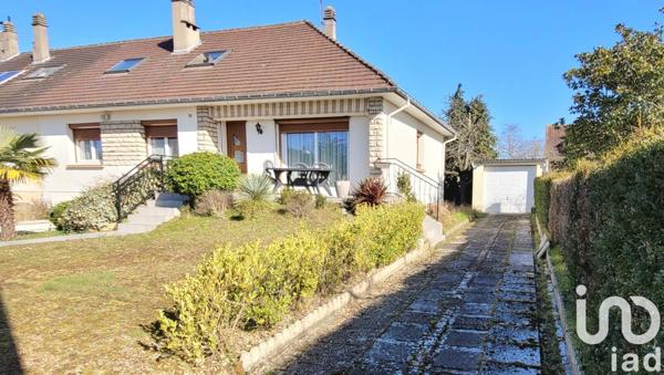 Maison 6 pièces de 130 m² à Oissel (76350)