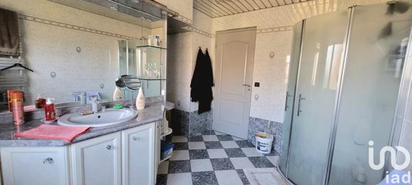 Maison 6 pièces de 130 m² à Oissel (76350)