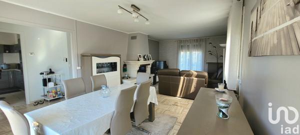 Maison 6 pièces de 130 m² à Oissel (76350)