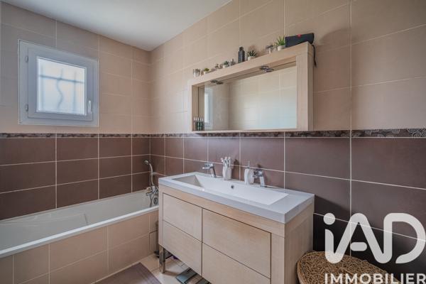 Maison à vendre 5 pièces 119,11 m² Seyssins
