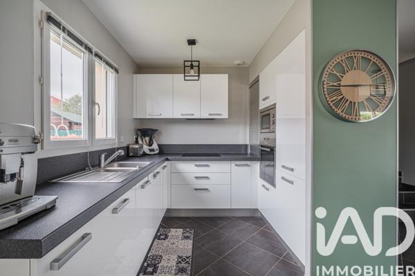 Maison à vendre 5 pièces 119,11 m² Seyssins