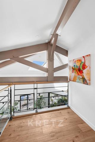 BORDEAUX CAUDÉRAN – IMMEUBLE DE CARACTÈRE EN PIERRE AVEC GARAGE