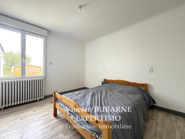 Saintes (17100) Maison de Plain-pied, 2 Chambres, Garage et Jardin. Centre-Ville