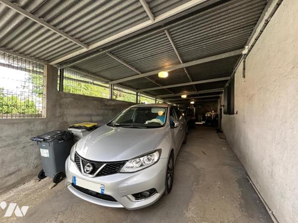 Maison 4 chambres à rafraichir avec potentiel de constructibilité à SAINTE-MARIE