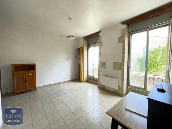 Appartement à louer 1 pièce 28.58m² Nîmes (30000)