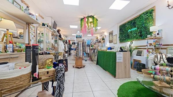 Fond de commerce de 120 m² au centre de Pézenas