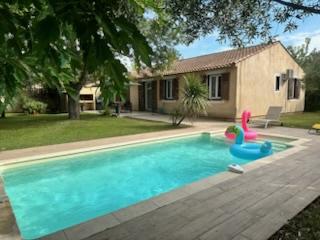 L'Isle-sur-la-Sorgue (84800) EN EXCLUSIVITE maison plain pied avec jardin et piscine