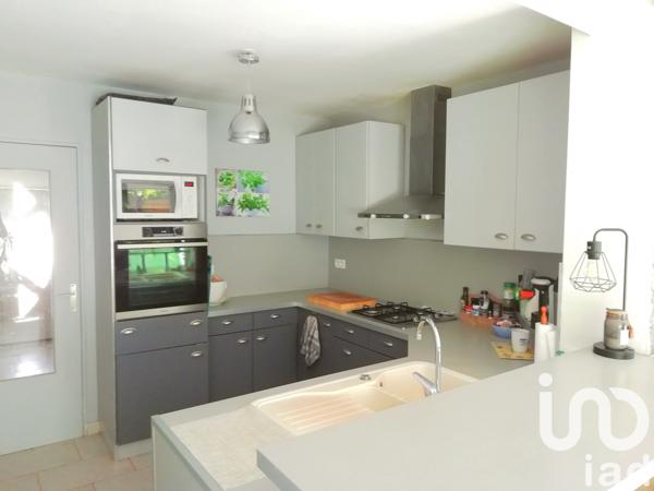 House for sale 7 rooms 136 m² Brie-Comte-Robert