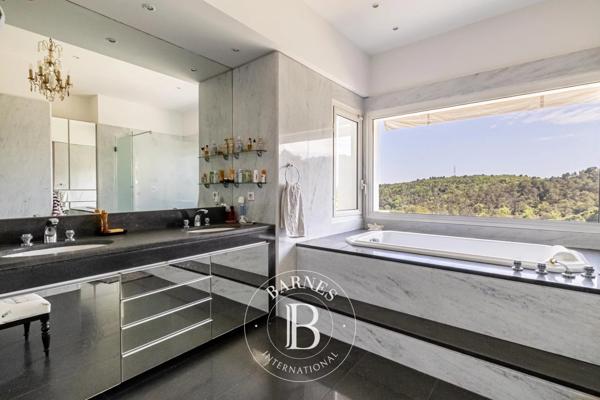 Valbonne, Maison 7 Chambres -  520 m² à vendre