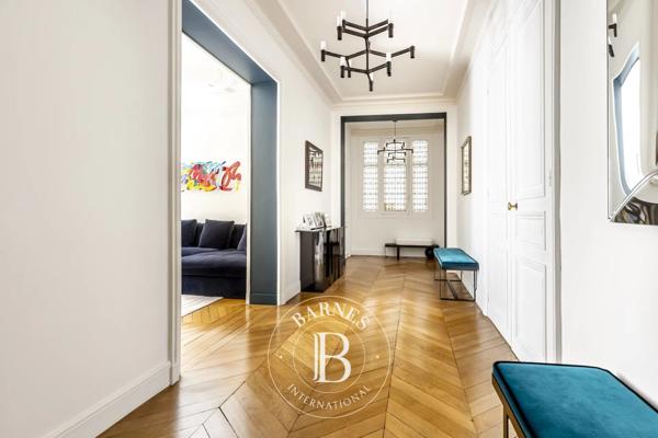 Paris 8ème, Appartement 3 Chambres -  161 m² à vendre