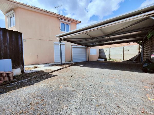 T8 au calme. Dépendance. DPE C. Piscine. Commerces