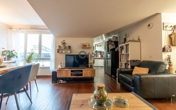 Appartement à vendre    4 pièces • 84,76 m2 Joinville-le-Pont