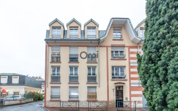 Appartement à vendre    4 pièces • 84,76 m2 Joinville-le-Pont
