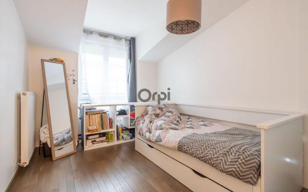 Appartement à vendre    4 pièces • 84,76 m2 Joinville-le-Pont