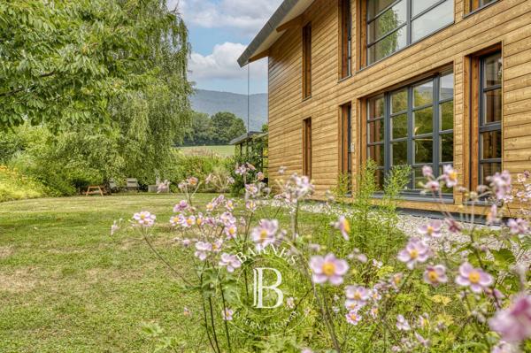 Divonne-les-Bains, Villa 5 Chambres -  246 m² à vendre