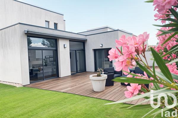 Maison à vendre 5 pièces 143 m² Saint-Sébastien-sur-Loire