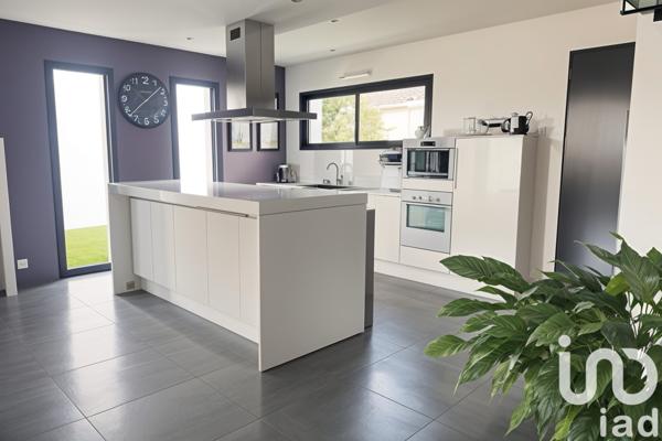 Maison à vendre 5 pièces 143 m² Saint-Sébastien-sur-Loire