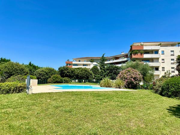 Appartement Seilh 2 pièce(s) 42 m2 Golf de Seilh