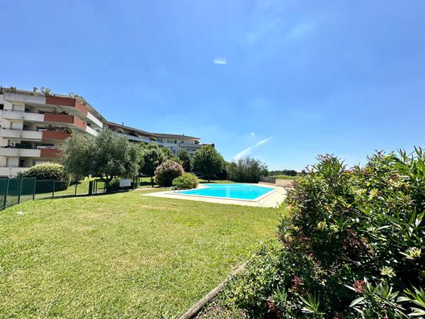 Appartement Seilh 2 pièce(s) 42 m2 Golf de Seilh