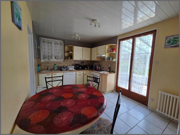 Maison à POMMERIT-JAUDY, 22450 - 6 pièces 105m²