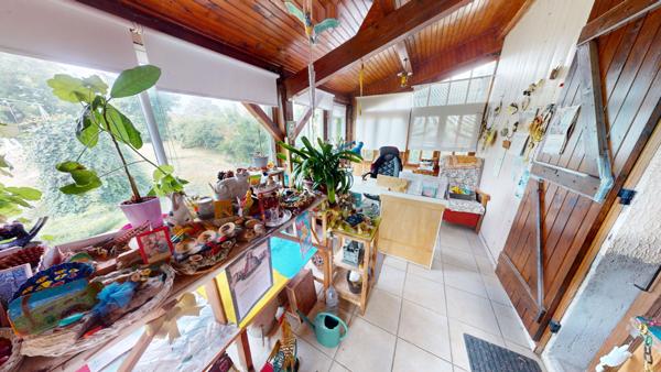 Maison 107 m² avec combles aménageables sur 1500 m² de terrain ? Ambronay