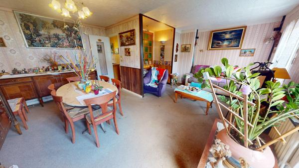 Maison 107 m² avec combles aménageables sur 1500 m² de terrain ? Ambronay