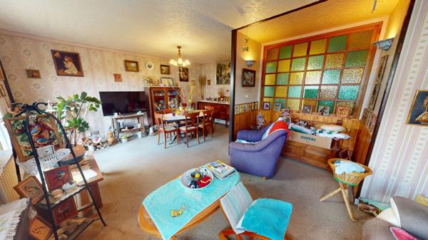 Maison 107 m² avec combles aménageables sur 1500 m² de terrain ? Ambronay