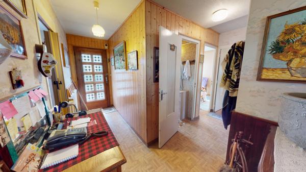 Maison 107 m² avec combles aménageables sur 1500 m² de terrain ? Ambronay