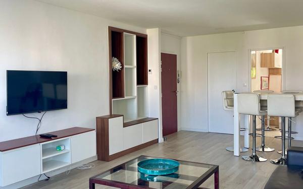 Appartement à louer    4 pièces •  Bayonne