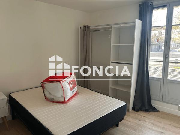 Location Maison 5 pièces 84.21 m² - 15 AVENUE DES MARTYRS DE LA RÉSISTANCE Niort 79000