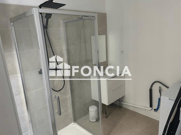 Location Maison 5 pièces 84.21 m² - 15 AVENUE DES MARTYRS DE LA RÉSISTANCE Niort 79000