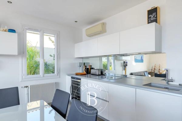 Sanary-sur-Mer, Maison 5 Chambres -  135 m² à vendre