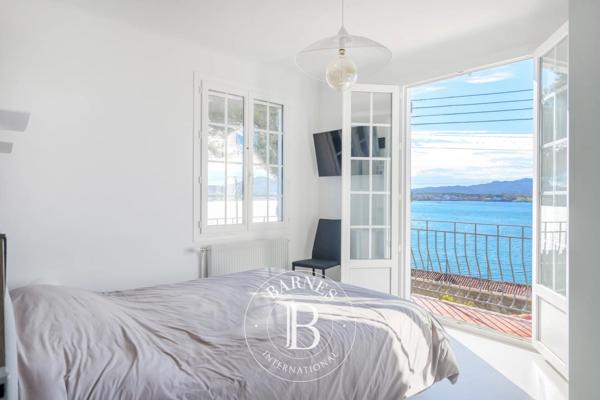 Sanary-sur-Mer, Maison 5 Chambres -  135 m² à vendre