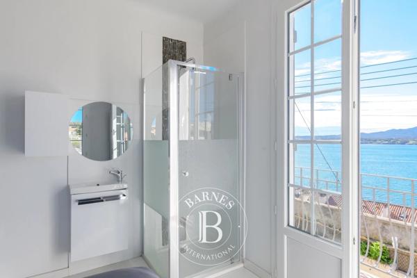 Sanary-sur-Mer, Maison 5 Chambres -  135 m² à vendre