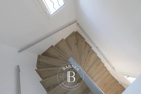 Sanary-sur-Mer, Maison 5 Chambres -  135 m² à vendre