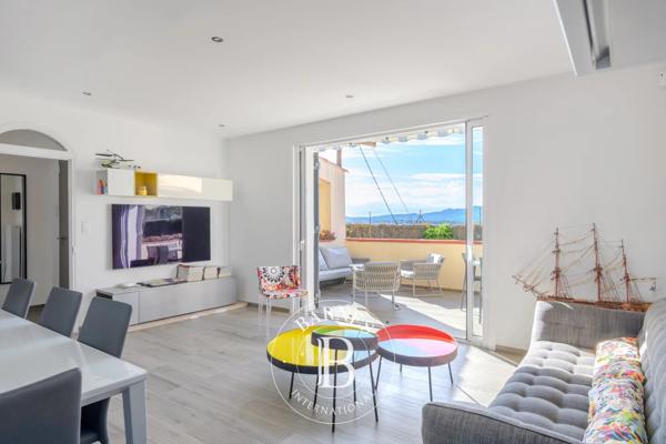 Sanary-sur-Mer, Maison 5 Chambres -  135 m² à vendre